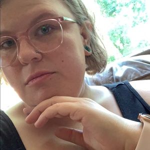 Meet your Posher, Sam